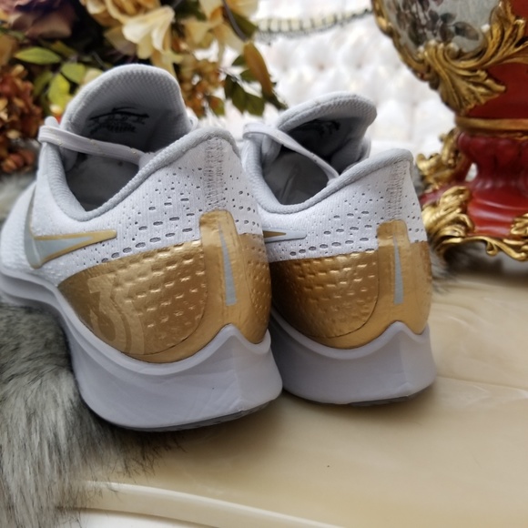 Nike Air Zoom Pegasus 35 Premium - Picture 5 of 8